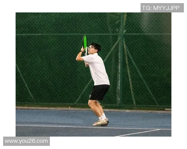 网球技术革新与训练方法探索：从基础技巧到高级战术全面解析